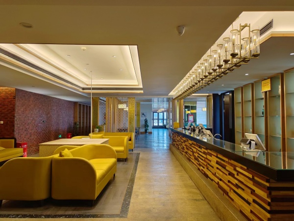 优享 融和大厦维仁酒店五楼餐厅整体对外承包或招合作伙伴
