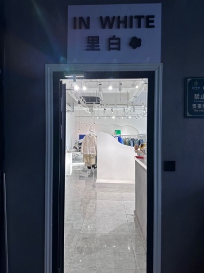 优享 福安国际2号商业楼电梯4楼青柠影咖旁商铺对外出租