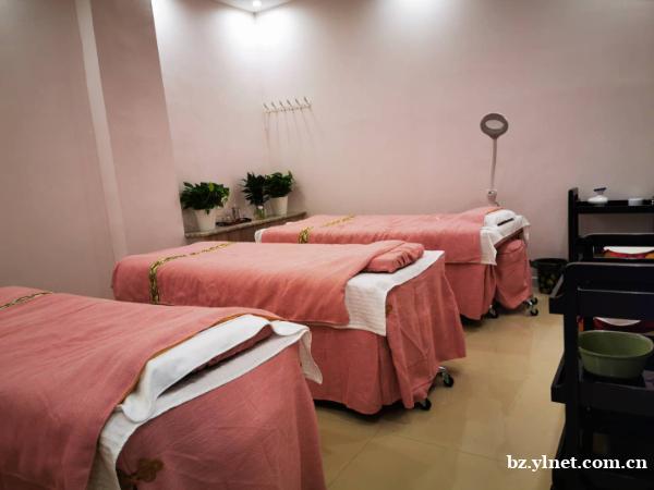 优享 金茂北门二楼精装修美容院转让  512152